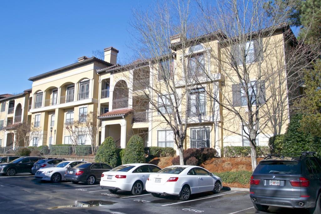 3777 Peachtree Road NE 735