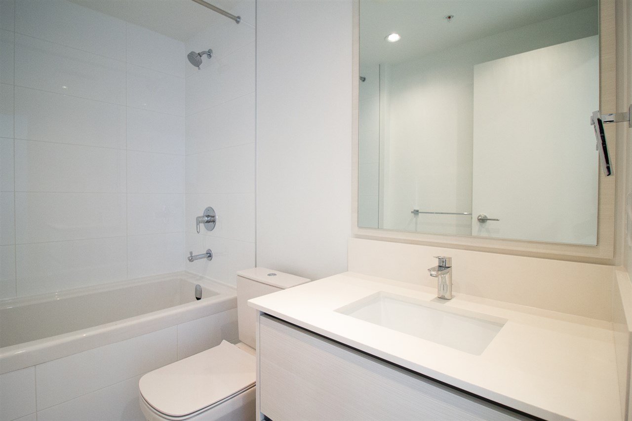 2202-6098 Station Street, Burnaby
