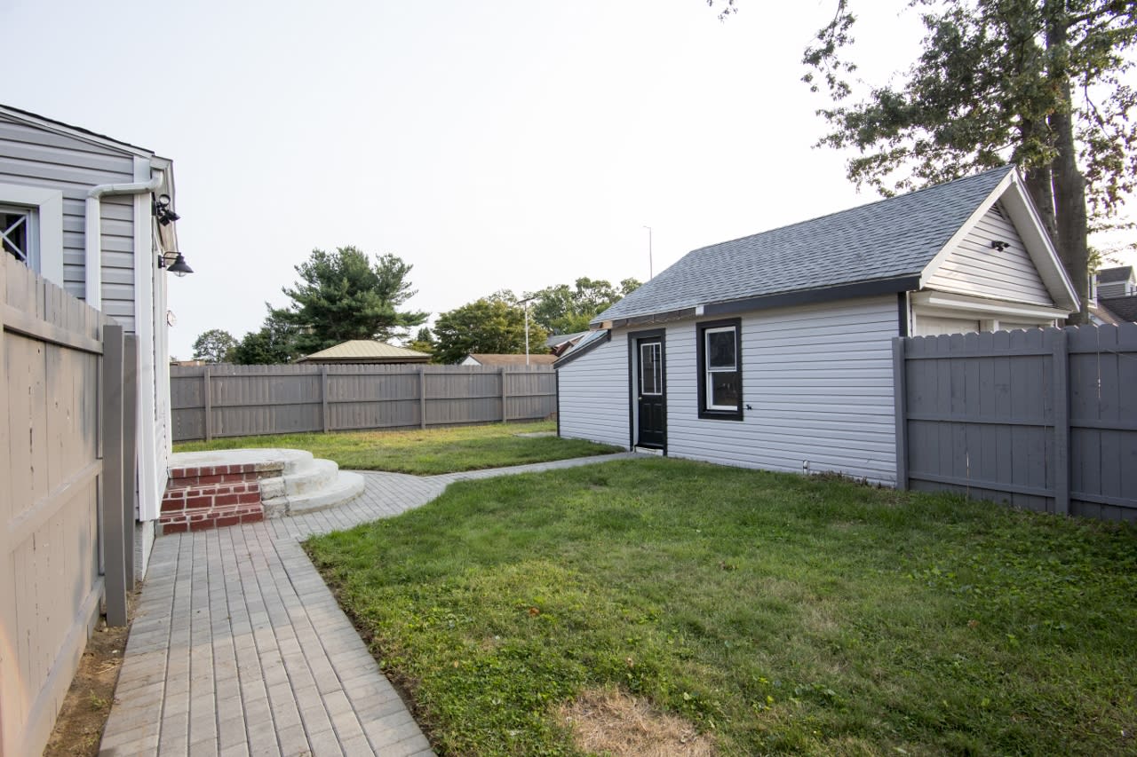 76 Daytona Avenue