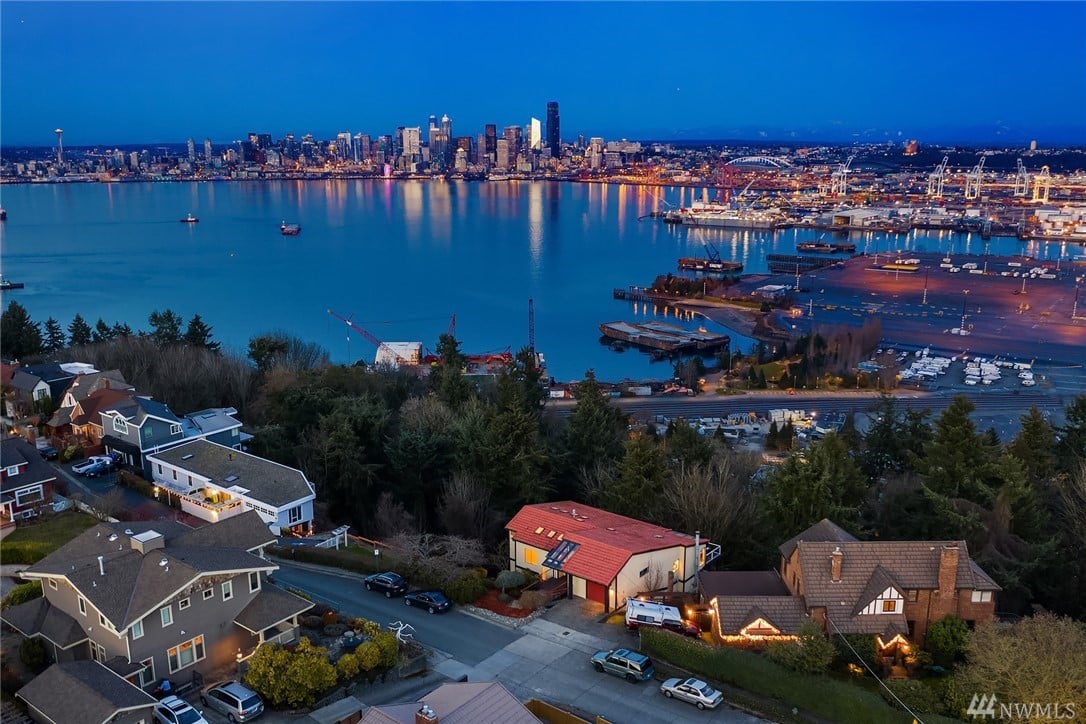 2508 37th Ave SW