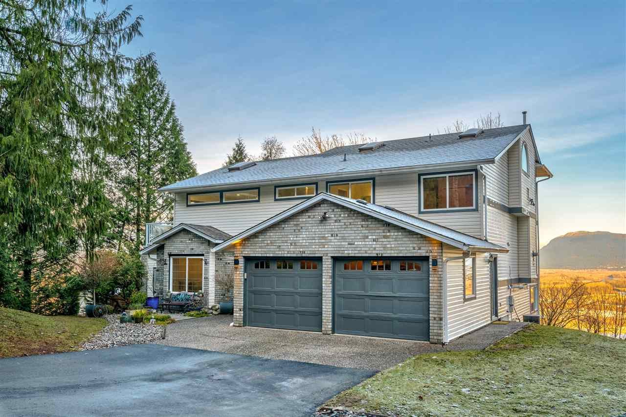 8673 Grand View Dr