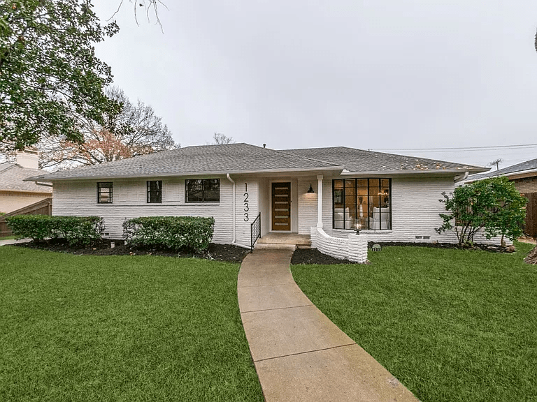 1233 Cherokee Dr