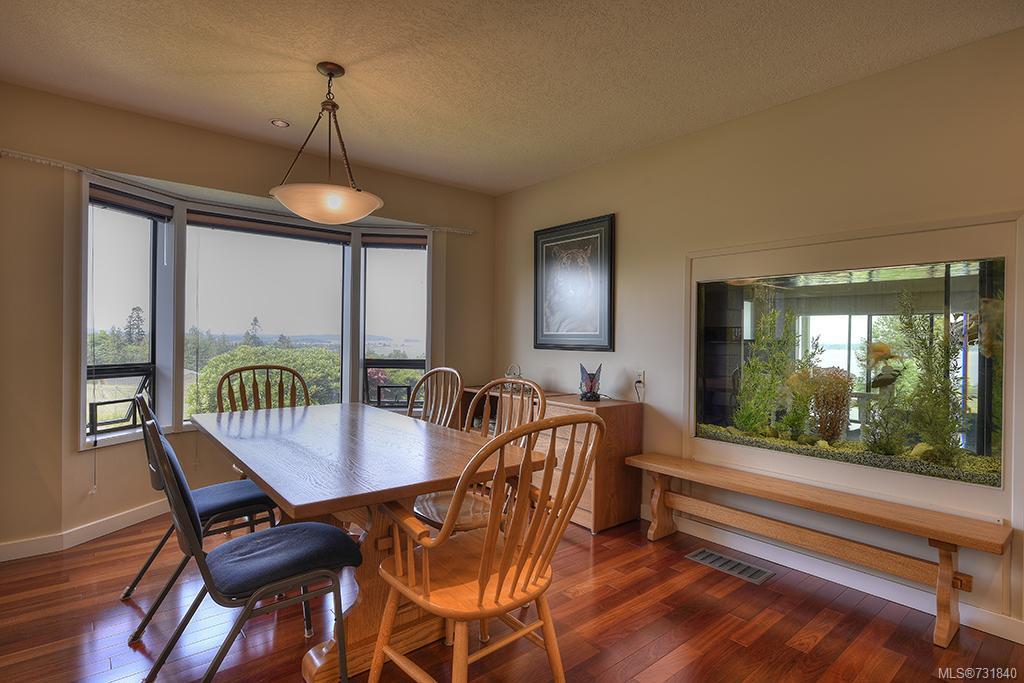 2039 Lowe Rd, North Saanich