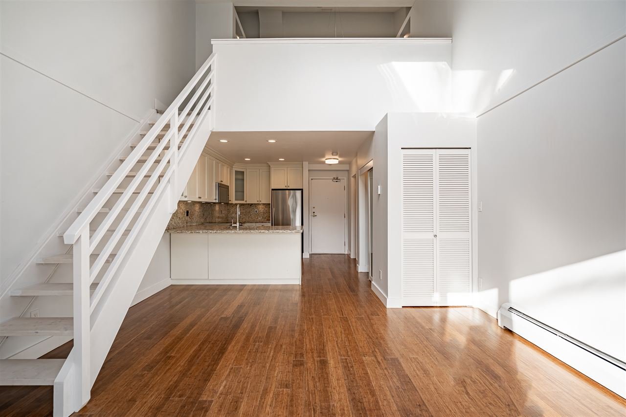 PH2-2125 York Ave