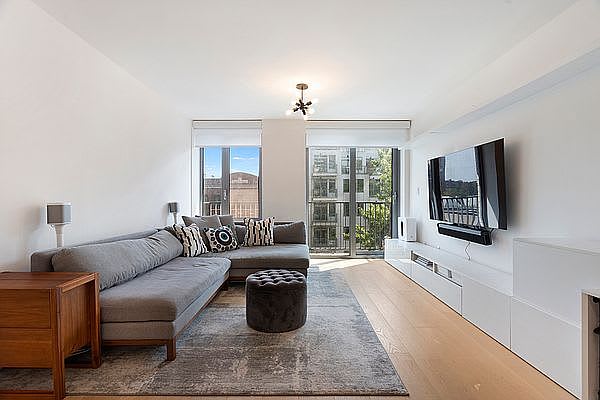 2128 Ocean Ave. Unit: 5B