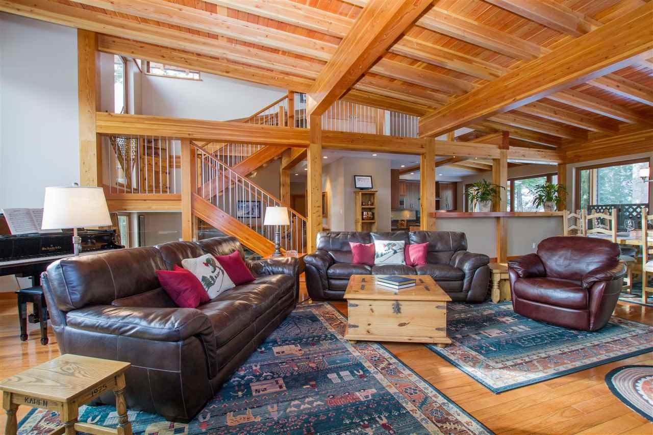 8628 Driftwood Close