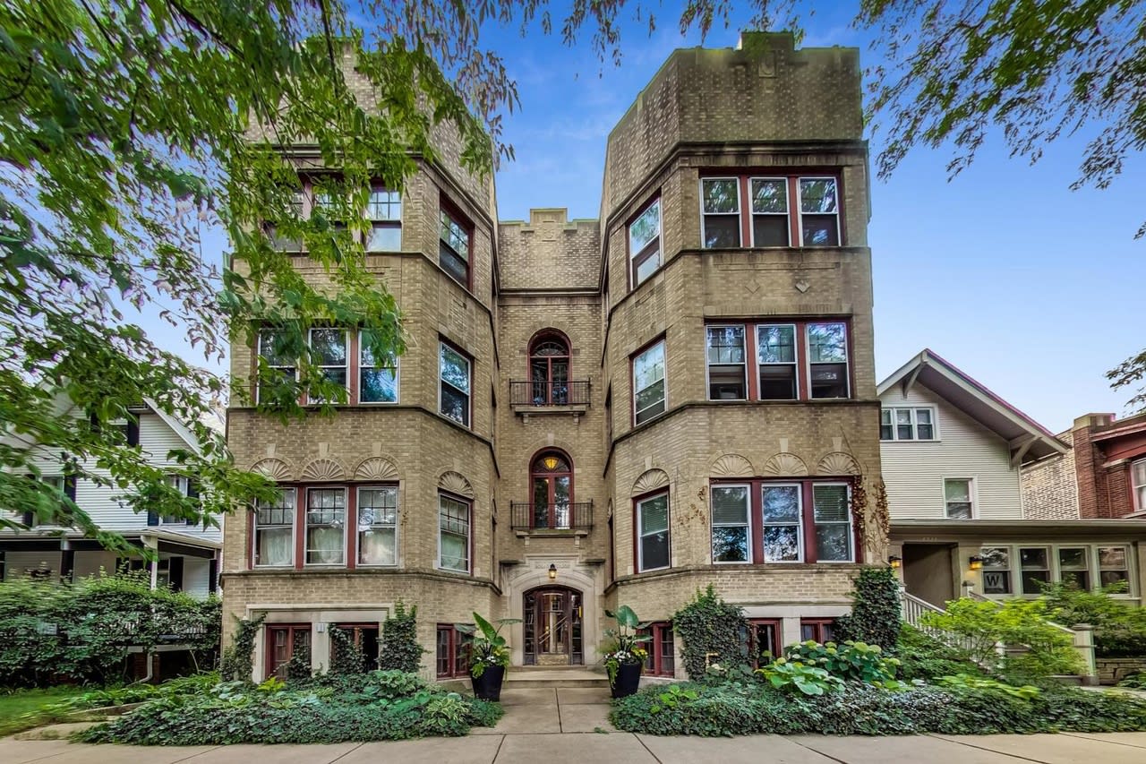 6535 N Ashland Ave #1S