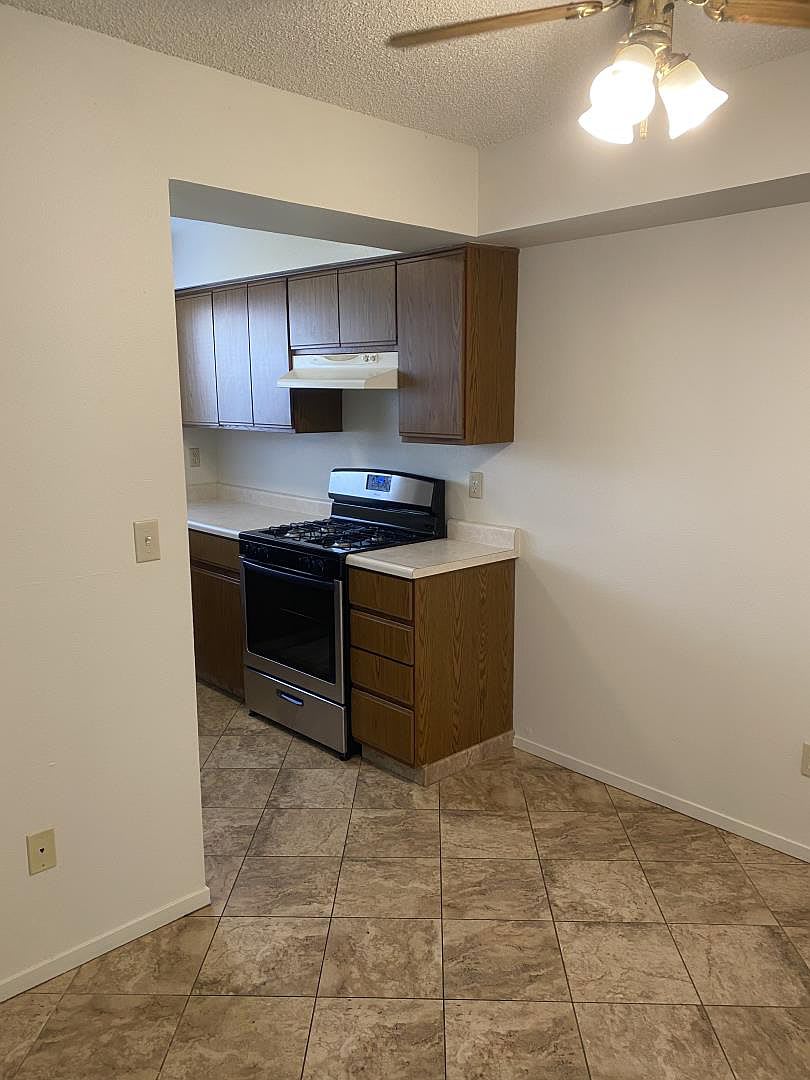 2436 N Main St UNIT C