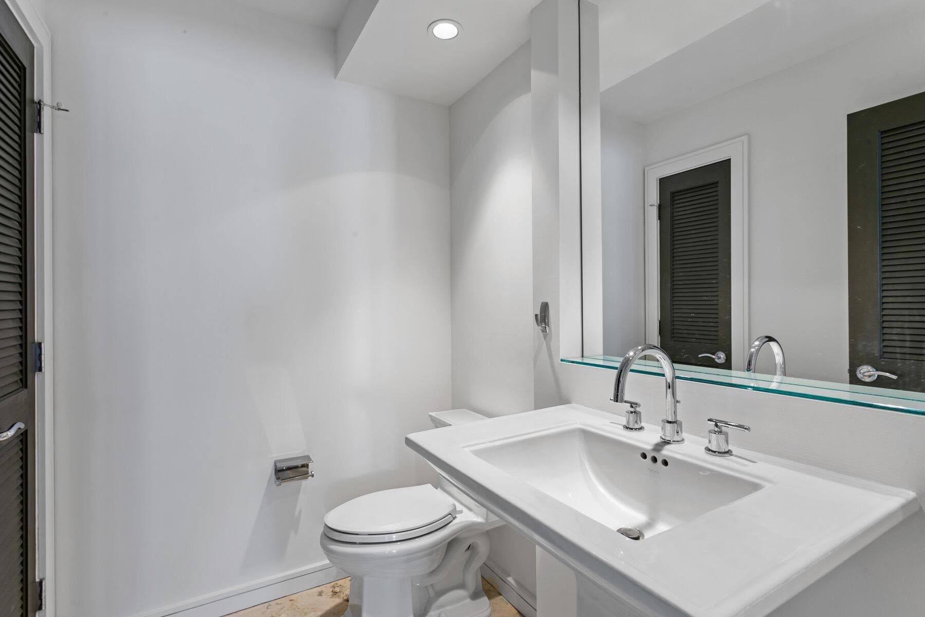 1801 S. Flagler Drive, 511