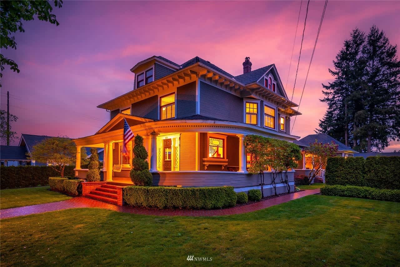 421 Ave B