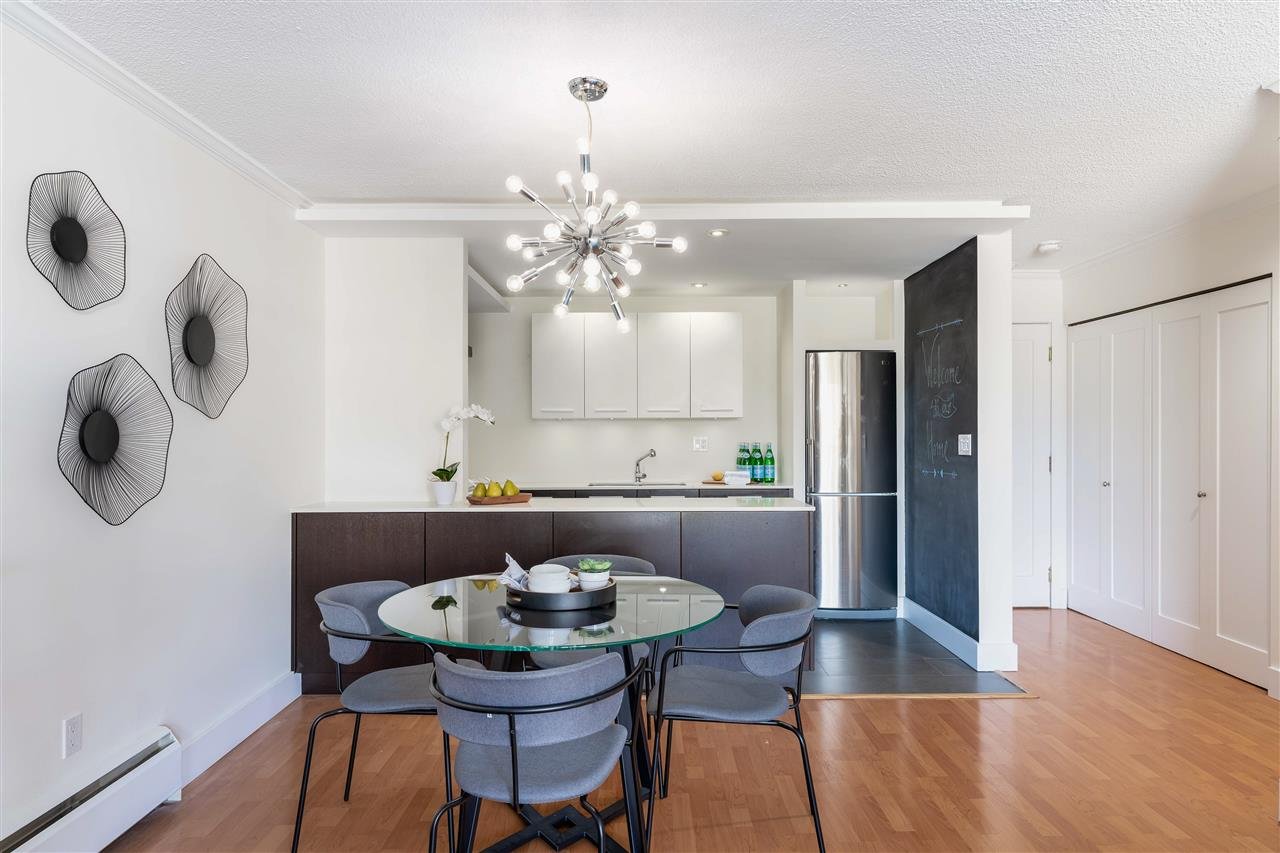 207-2211 W 2nd Ave