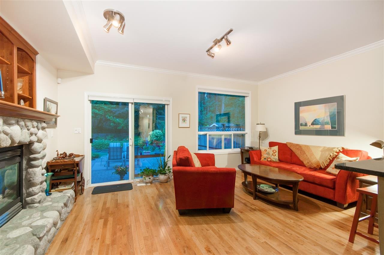 B 25 Glenmore Dr