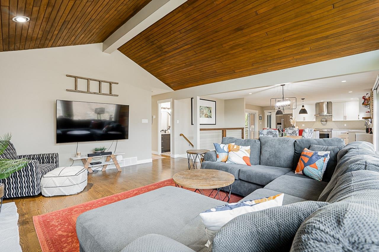 294 W Murphy Dr