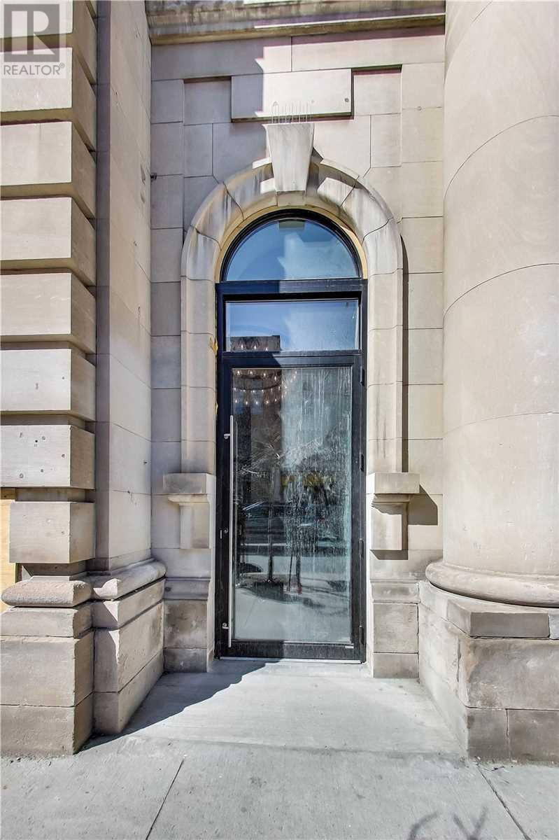 2896 Dundas St W, #2