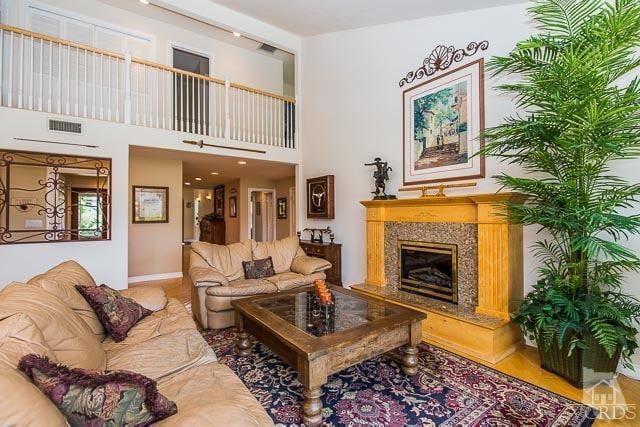 1561 Shadowglen Court