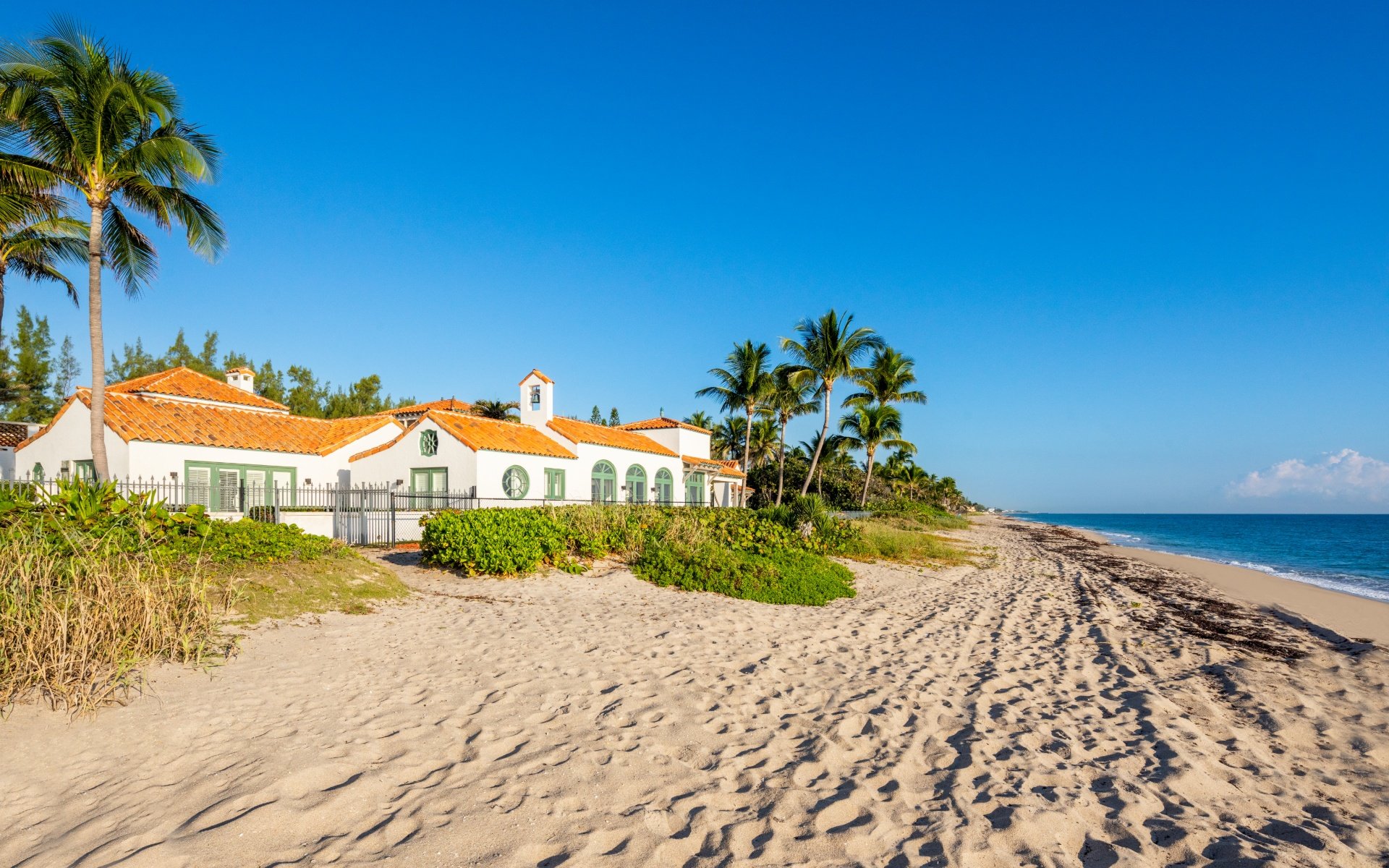 2817 N Ocean Blvd