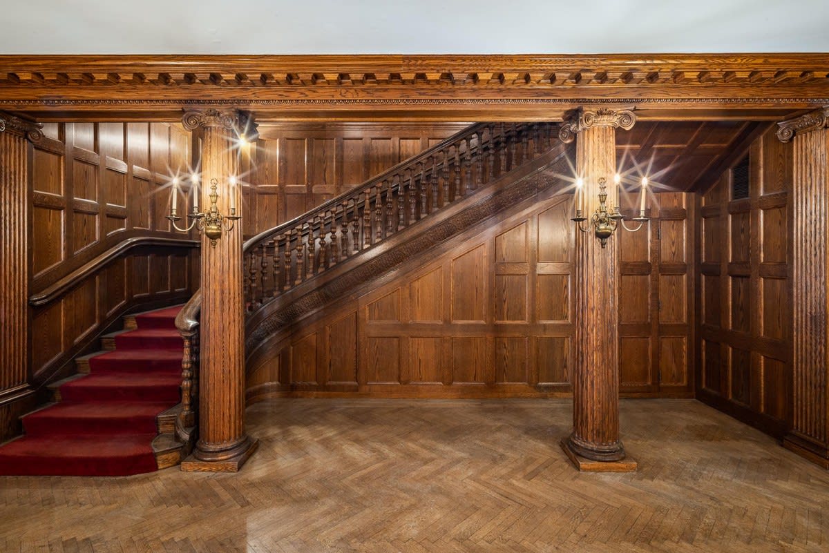 9 W 54th St, Townhouse