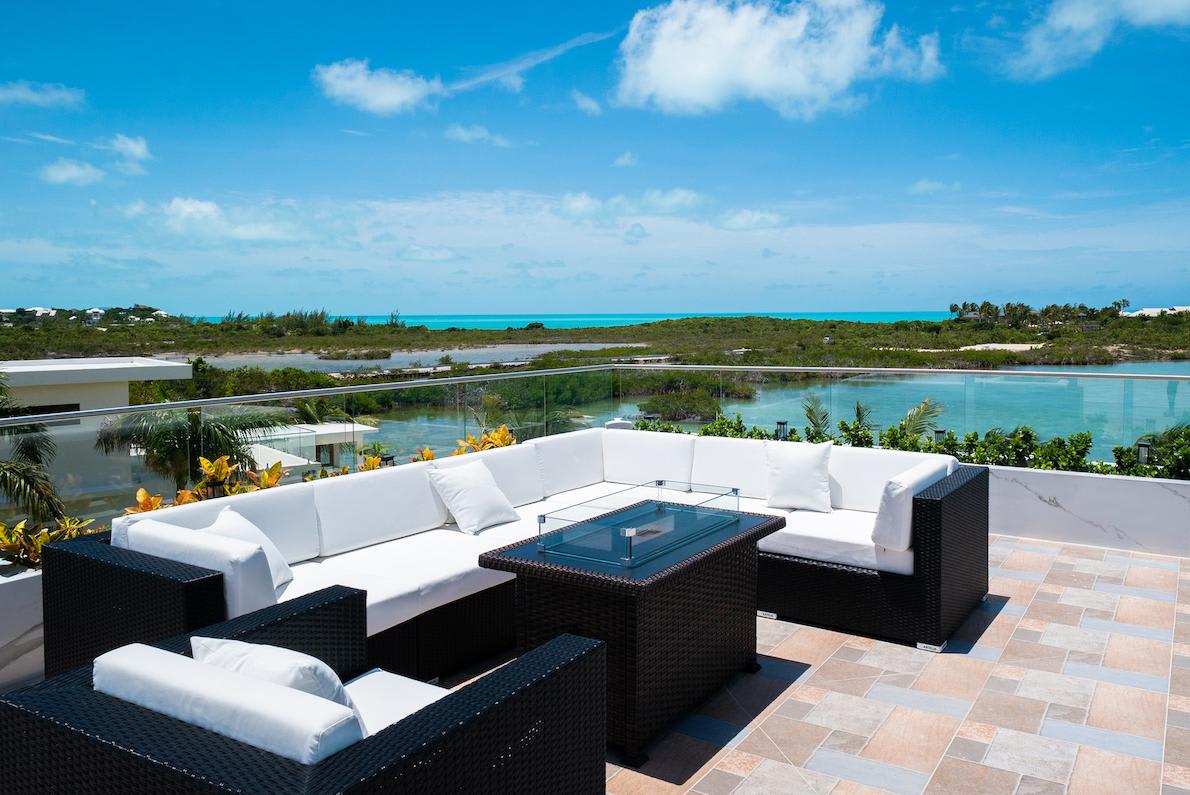 Horizon Beachfront Villa