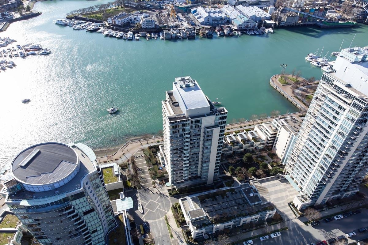 2001-428 Beach Crescent, Vancouver