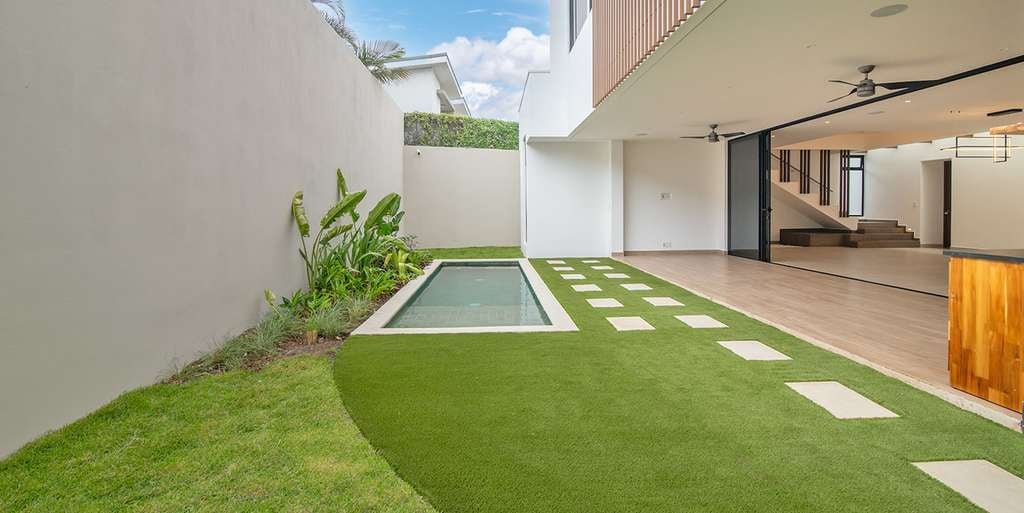 Gated Pool Residence, Escazu, San Jose