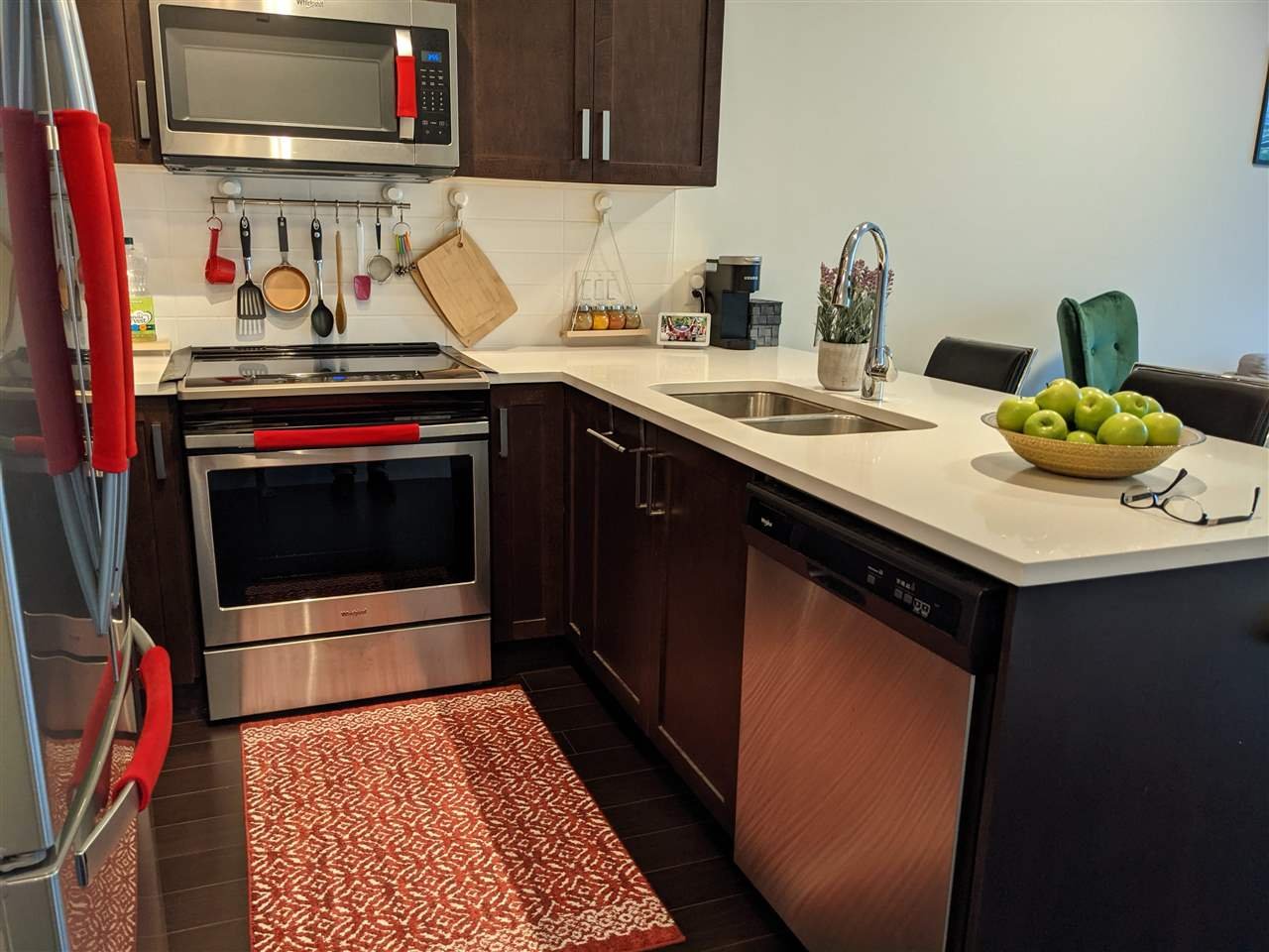 109-2436 Kelly Ave