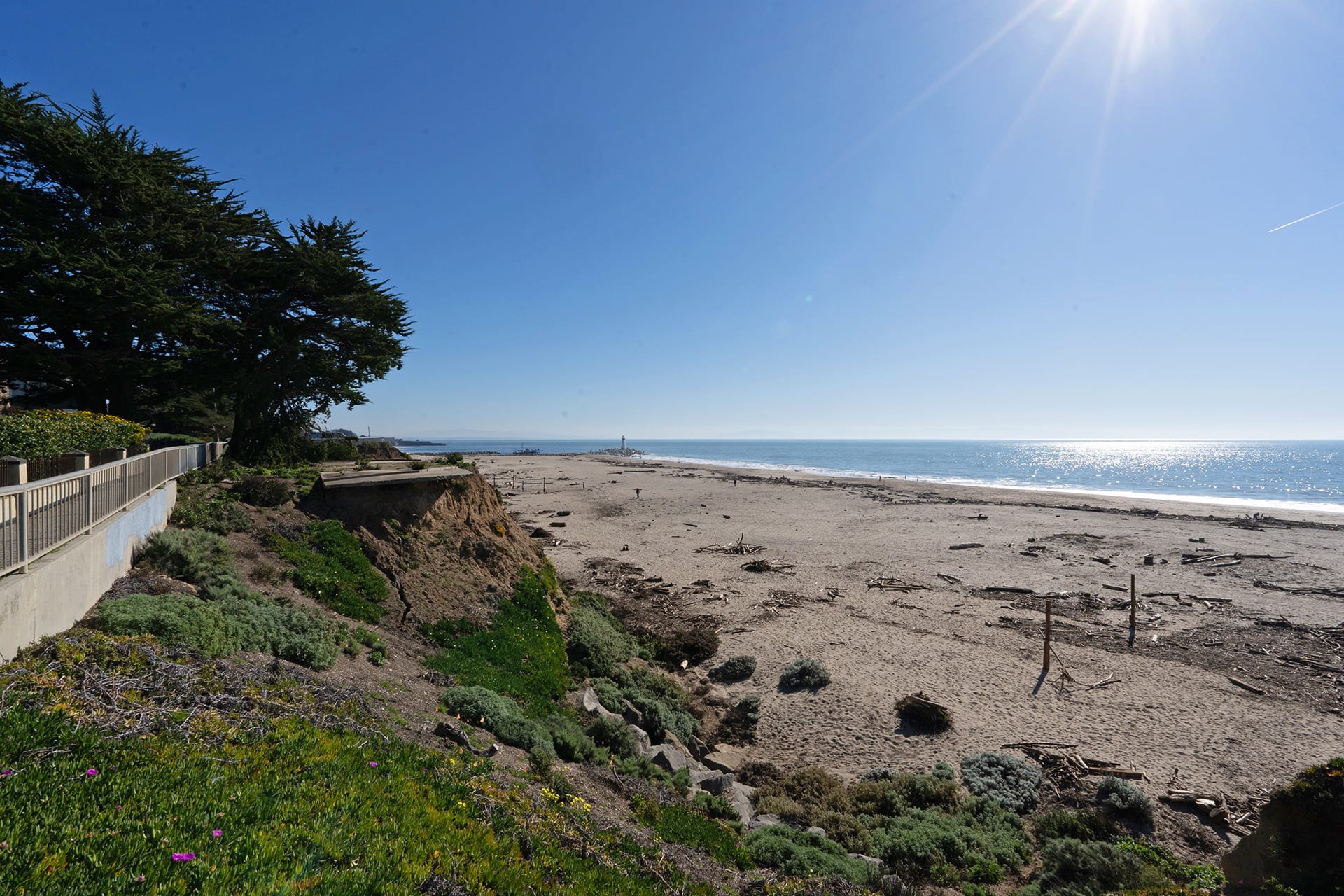 Santa Cruz Beach Living - 1703 E Cliff Dr