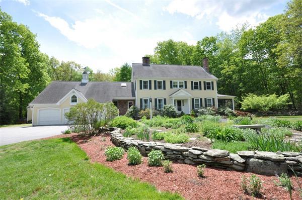 2 Apple Ridge Ln