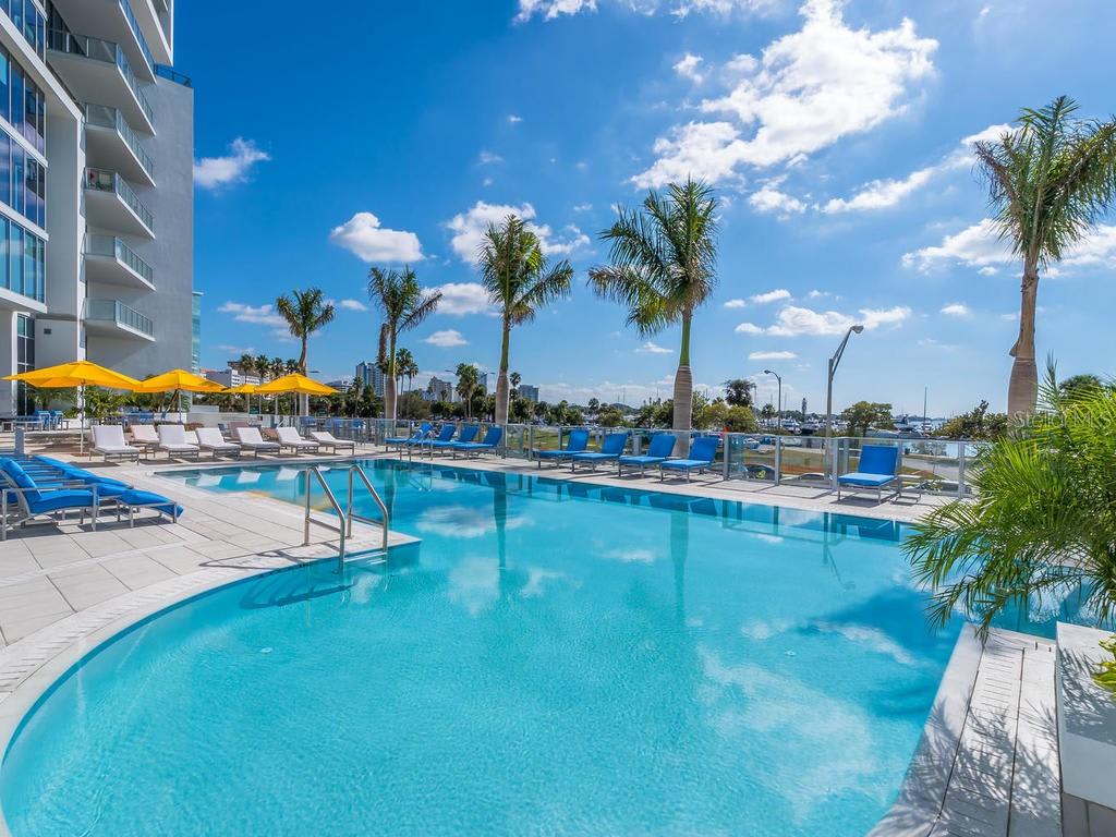 Vue Sarasota Bay Unit 1806