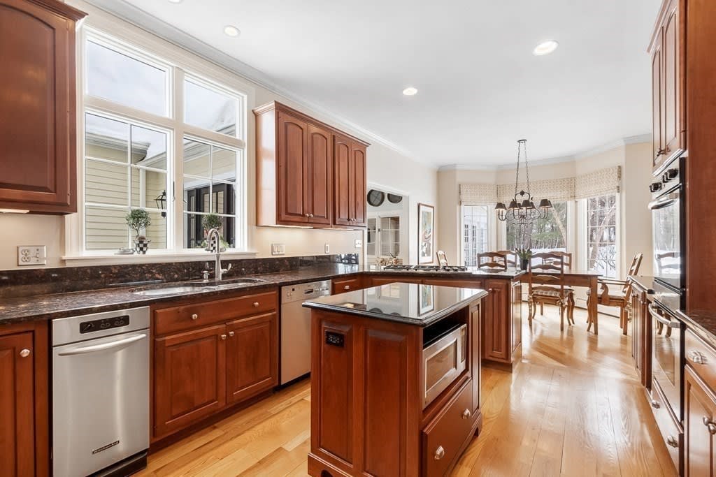 853 Strawberry Hill Road