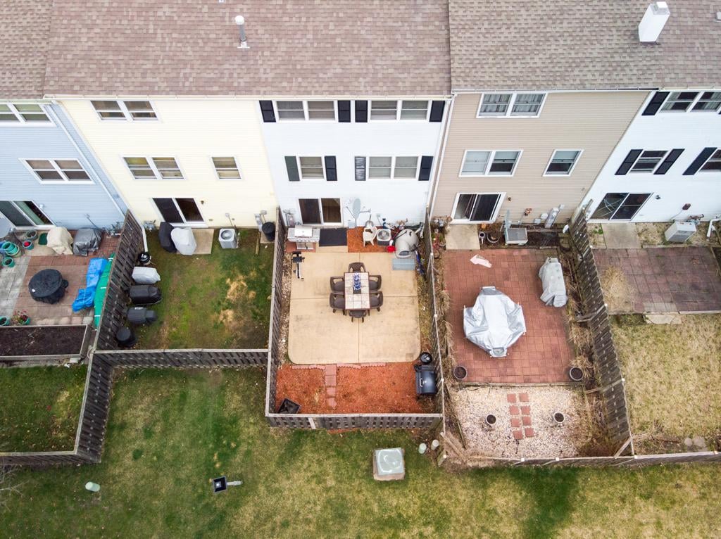 2038 Stanley Ct