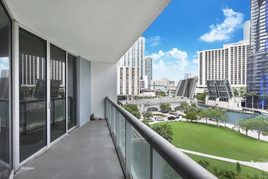 475 Brickell Ave #612