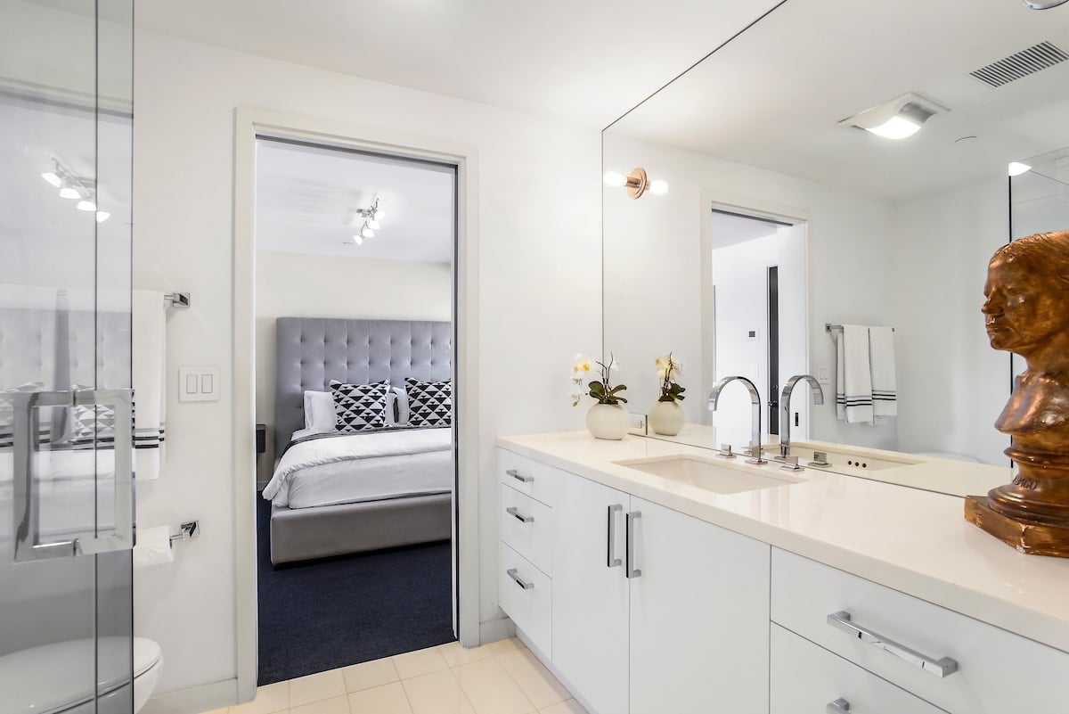 10375 Wilshire Blvd #14AC