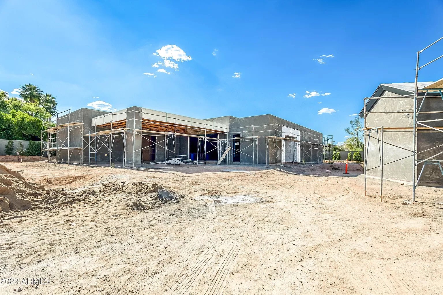 5738 N Casa Blanca Dr