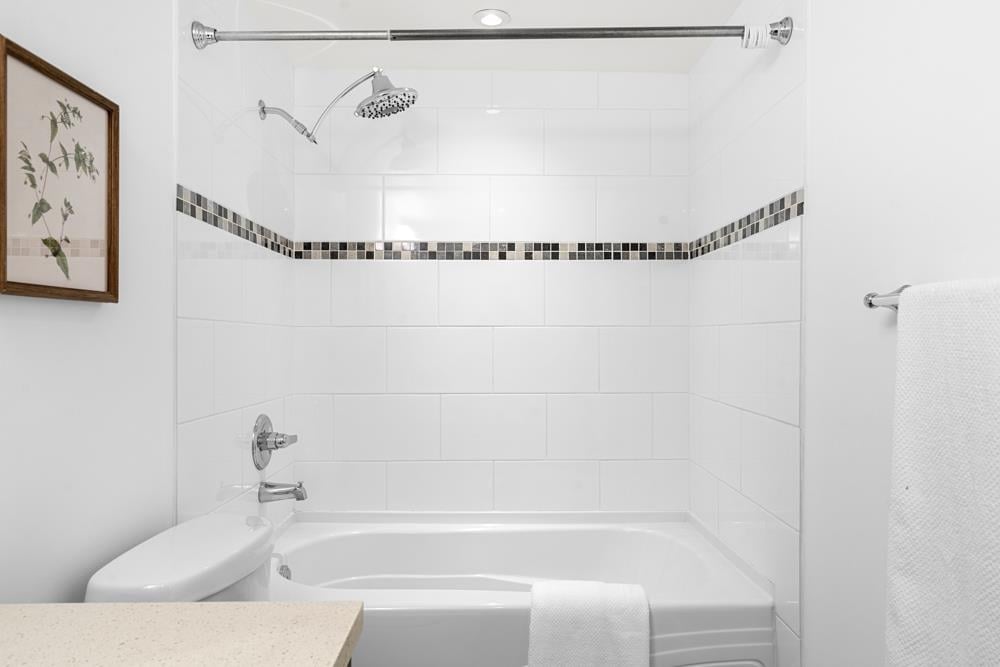 110-1777 W 13th Ave
