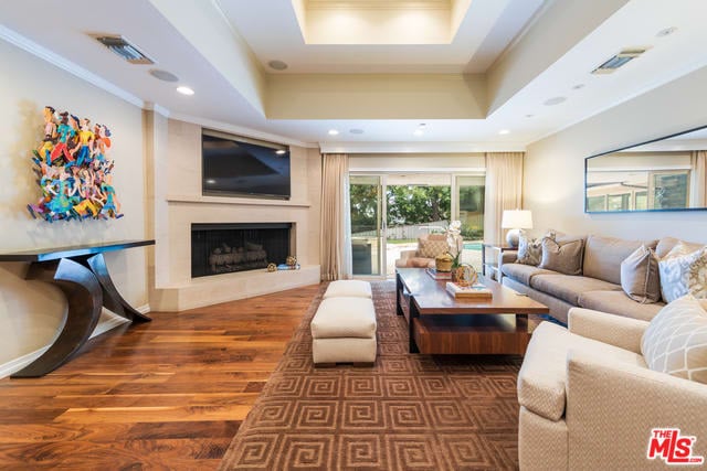 Sophisticated Mid-century Home
