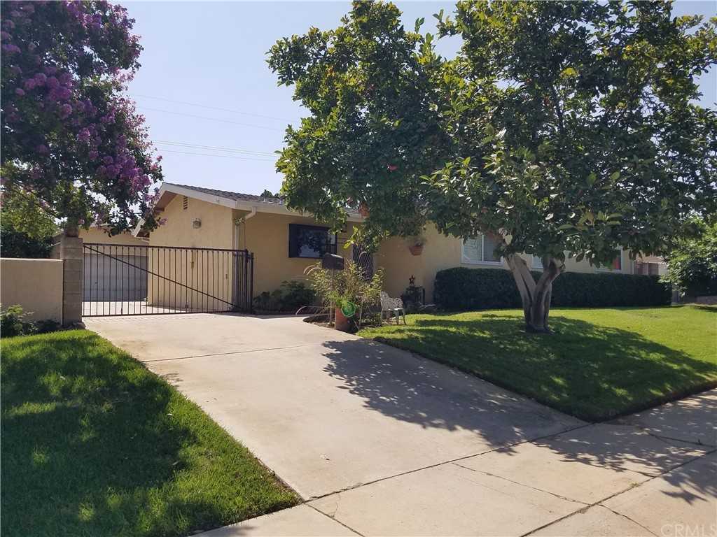 220 Lilac Court
