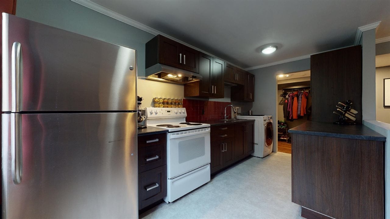 63-38183 Westway Ave