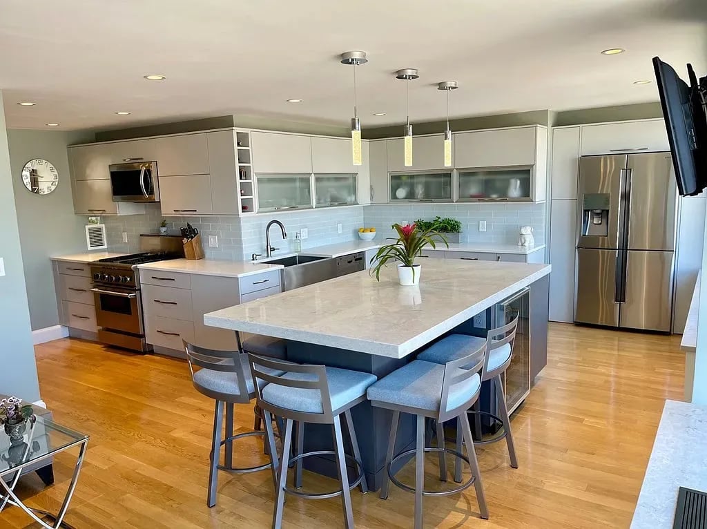 65 E India Row #37GH