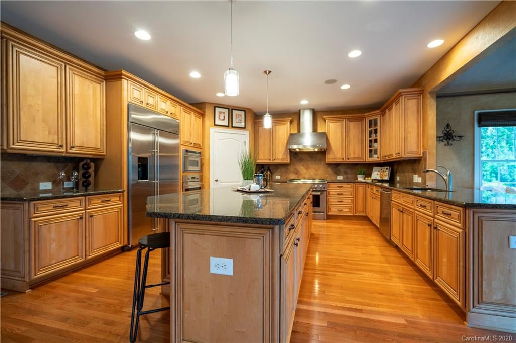 821 Wandering Way Dr