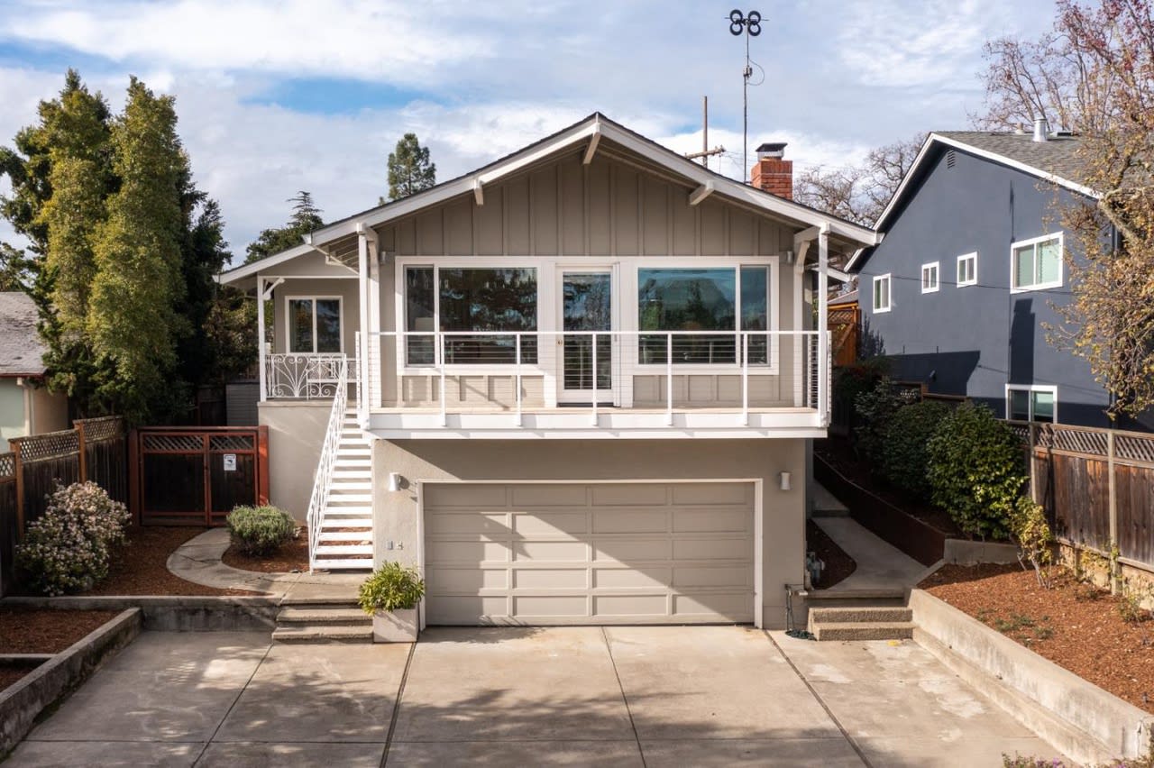 3122 Oak Knoll Dr