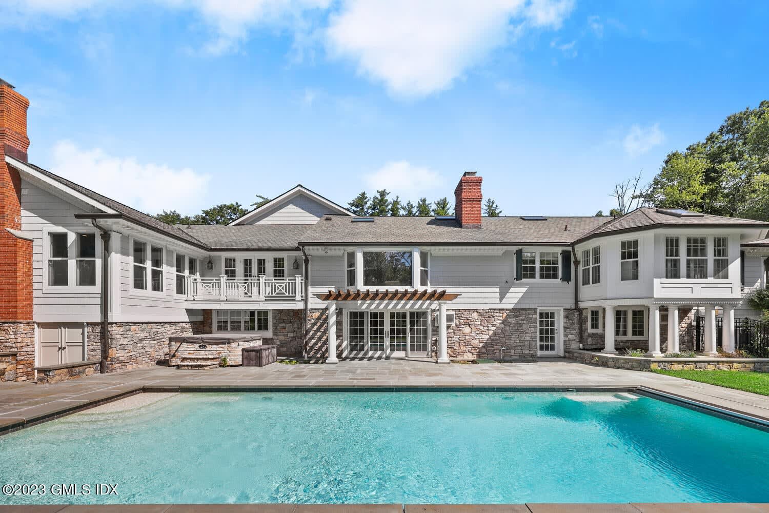 20 Alpine Rd