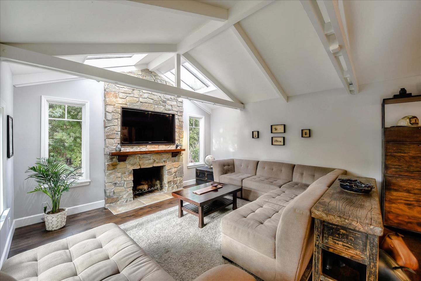 2406 Villa Nueva Way