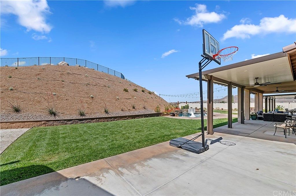 3430 Shandell Ct