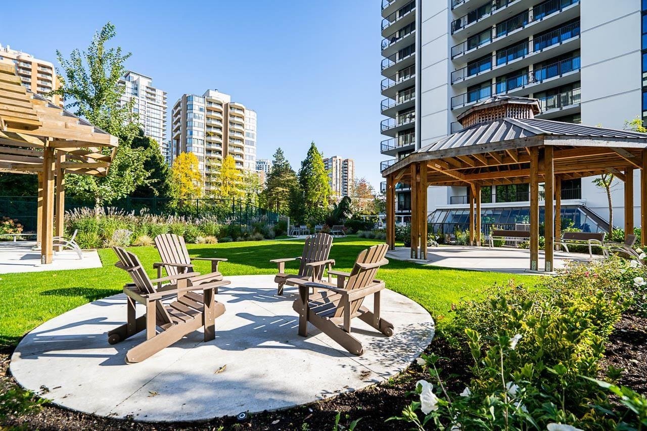 301-6455 Willingdon Avenue, Burnaby