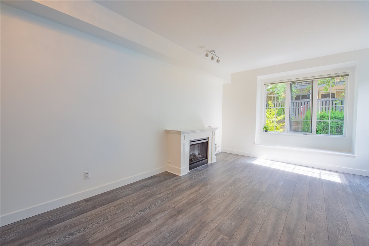 51-8533 Cumberland Pl