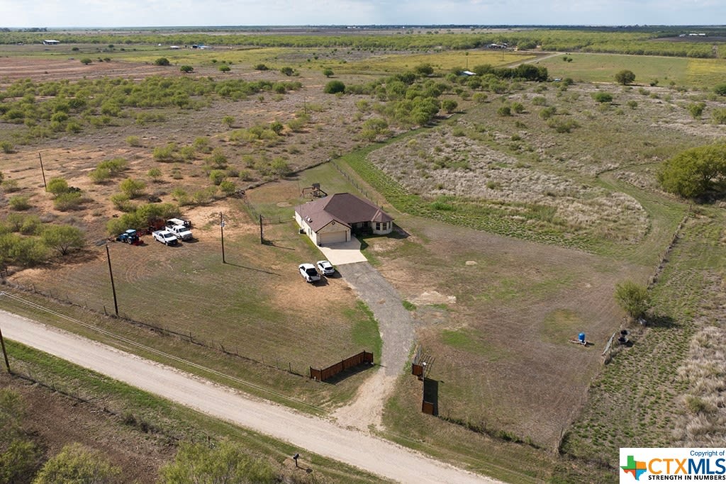 4215 Lucas Rd