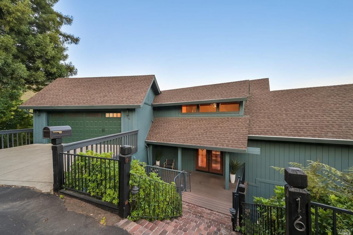 16 Manzanita Pl