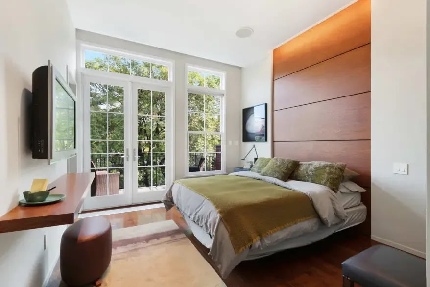 Celebrity photog agents selling $10M Gramercy townhouse