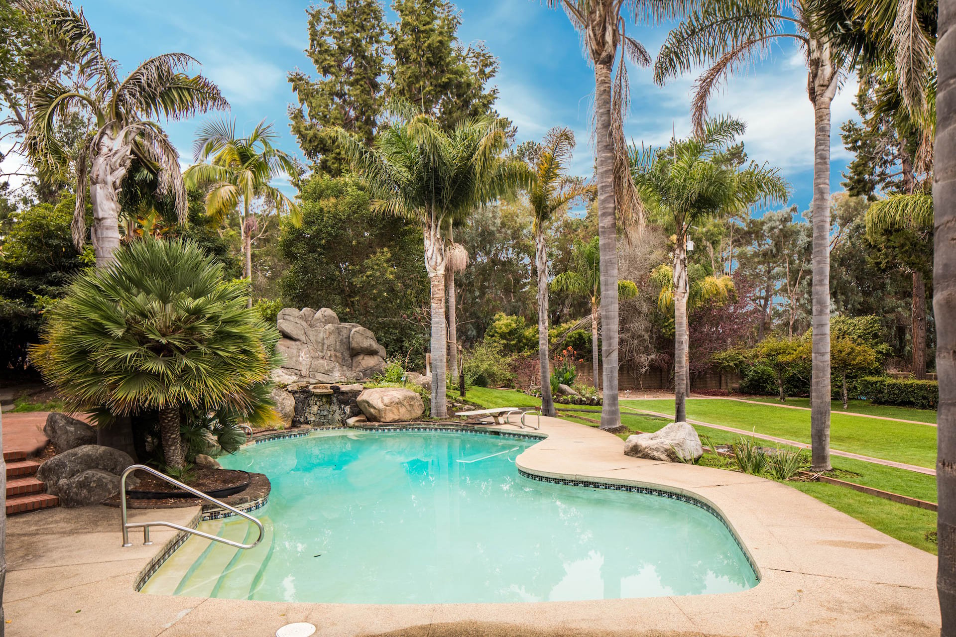 The Monterey Manor