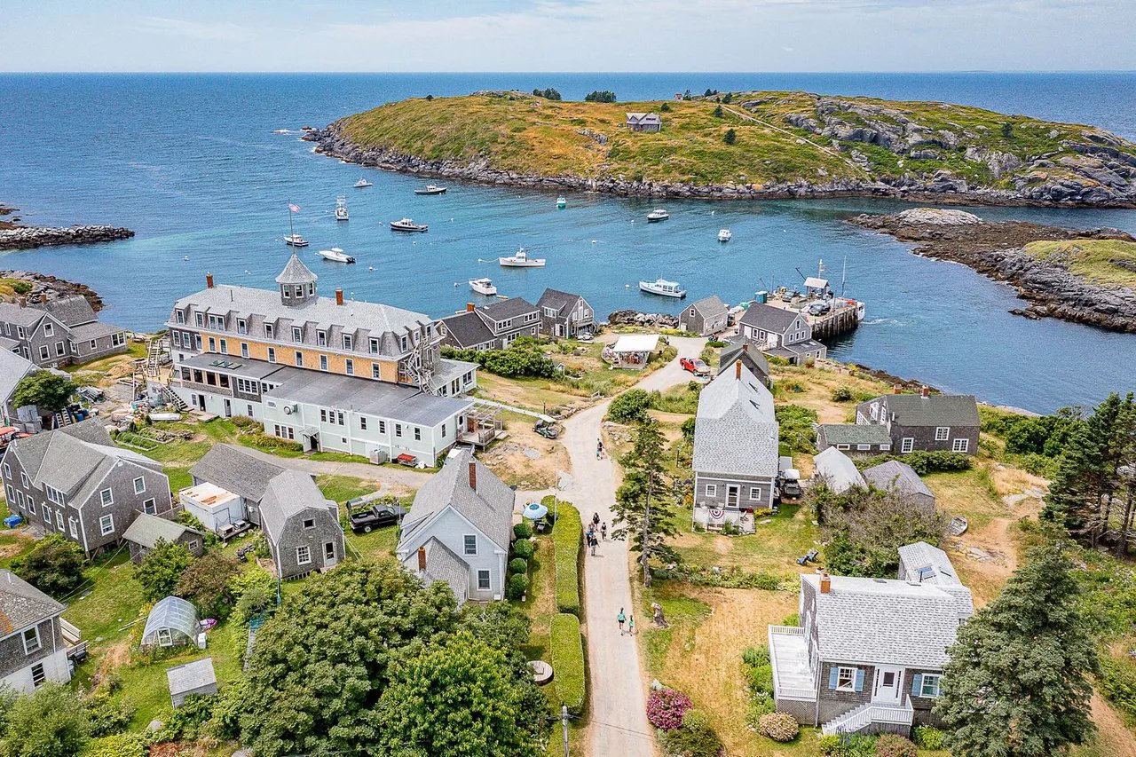 Explore this Cozy Cottage on Iconic Monhegan Island